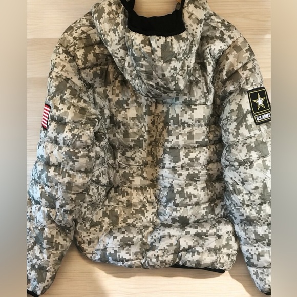 New With Tags Army lightweight Digital Camo Puffer Jacket Coat Sz Medium - Picture 8 of 10